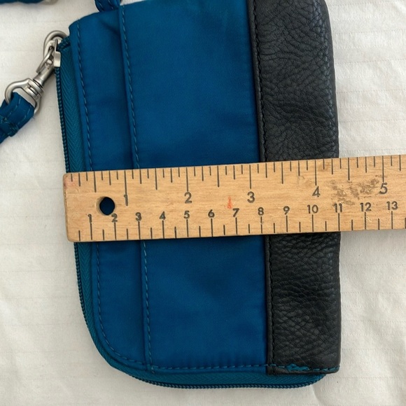Teal and Black Women's Wristlet - Picture 5 of 13
